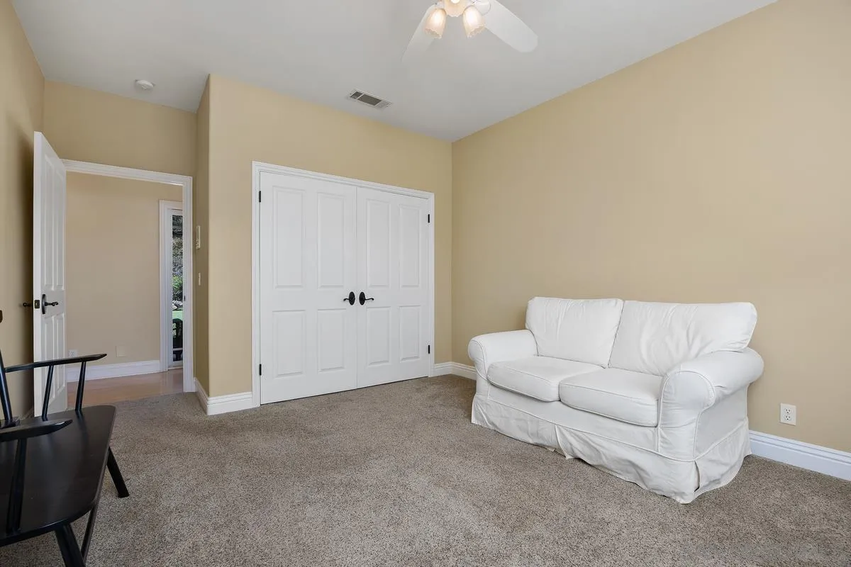 1324 Vista Colina Dr