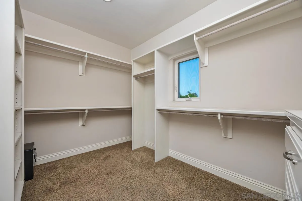 1324 Vista Colina Dr