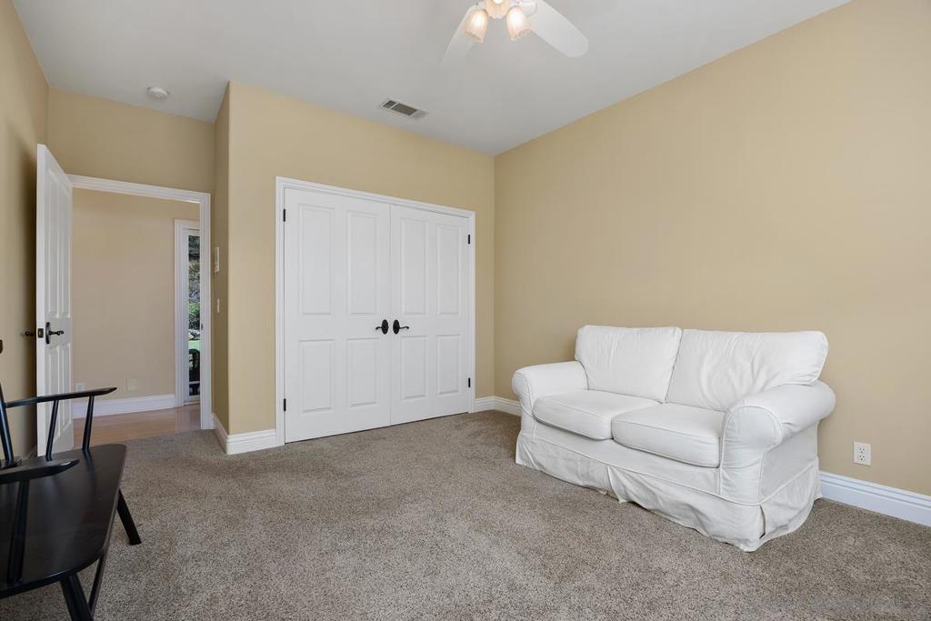 1324 Vista Colina Dr