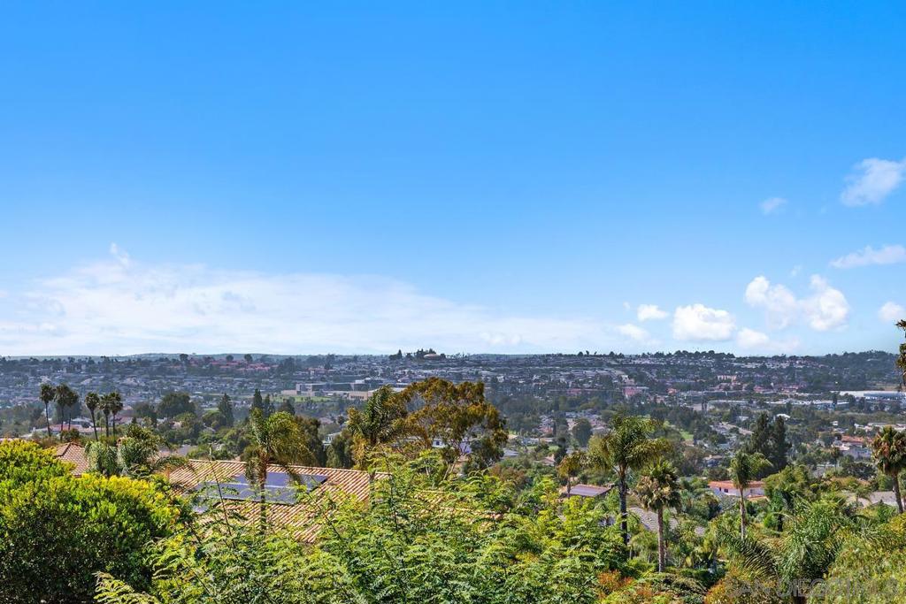 1324 Vista Colina Dr