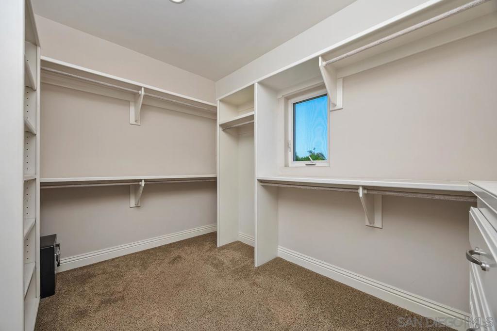 1324 Vista Colina Dr