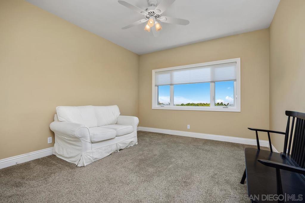 1324 Vista Colina Dr