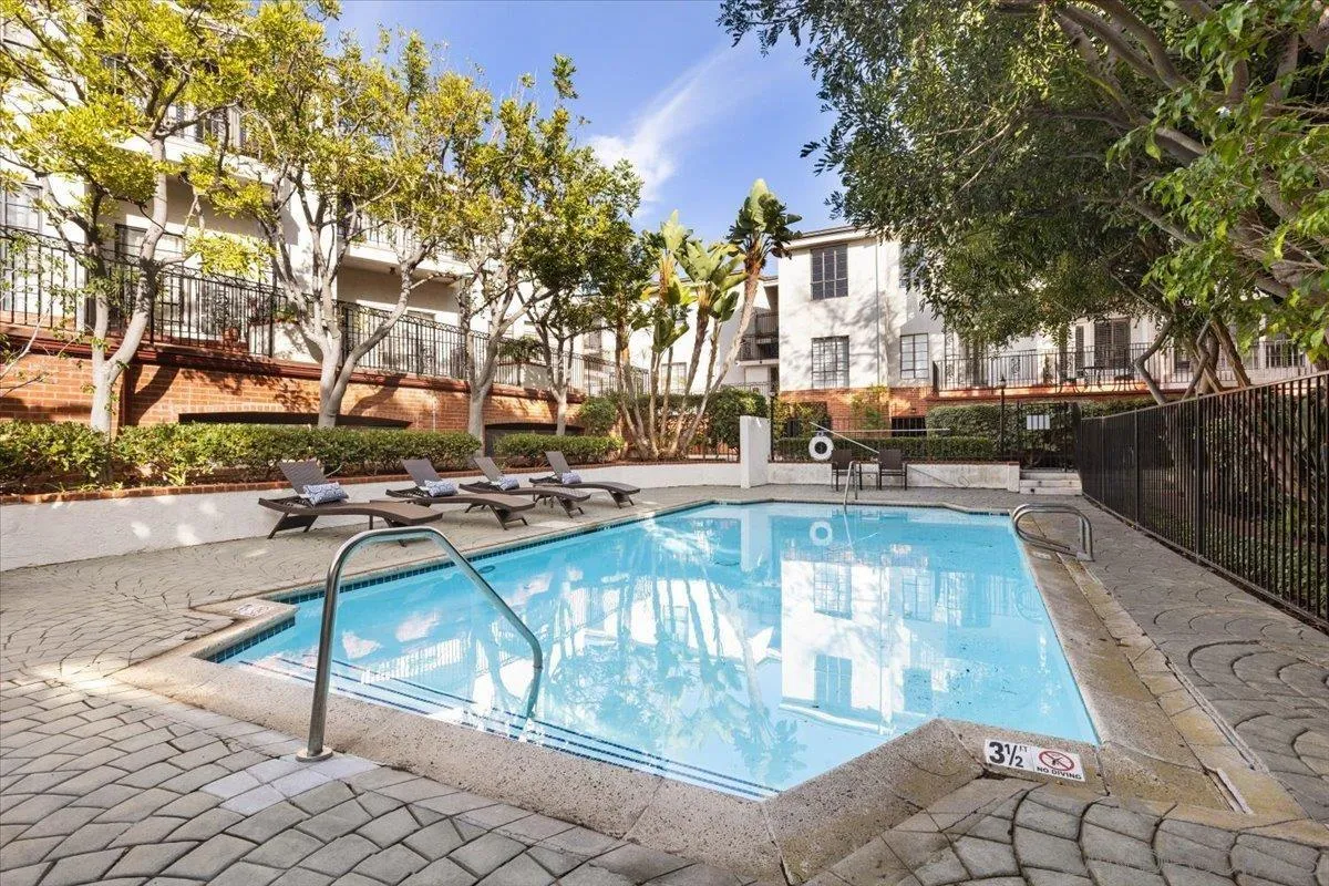 2630 Pirineos Way Unit 5