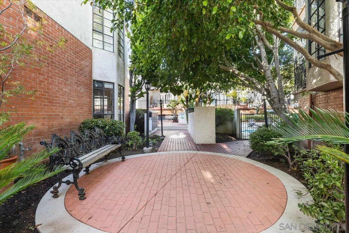 2630 Pirineos Way Unit 5