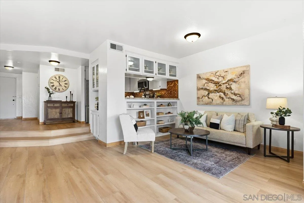 2630 Pirineos Way Unit 5