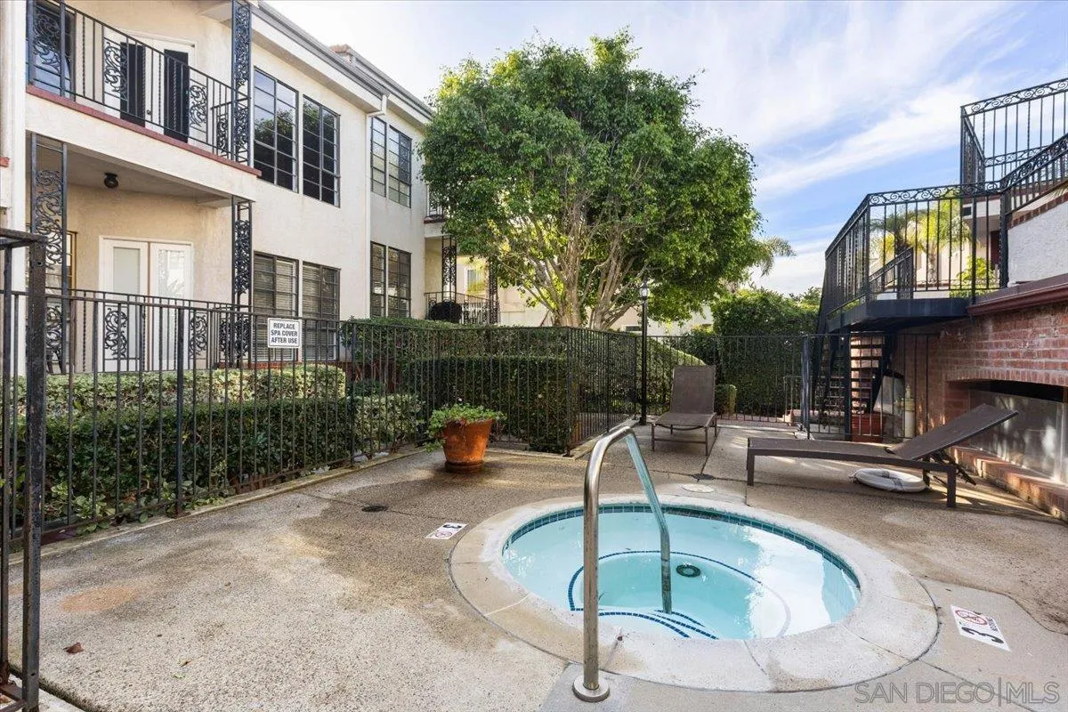 2630 Pirineos Way Unit 5