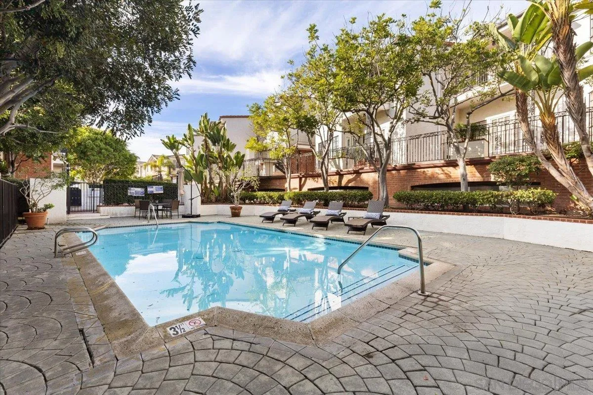 2630 Pirineos Way Unit 5