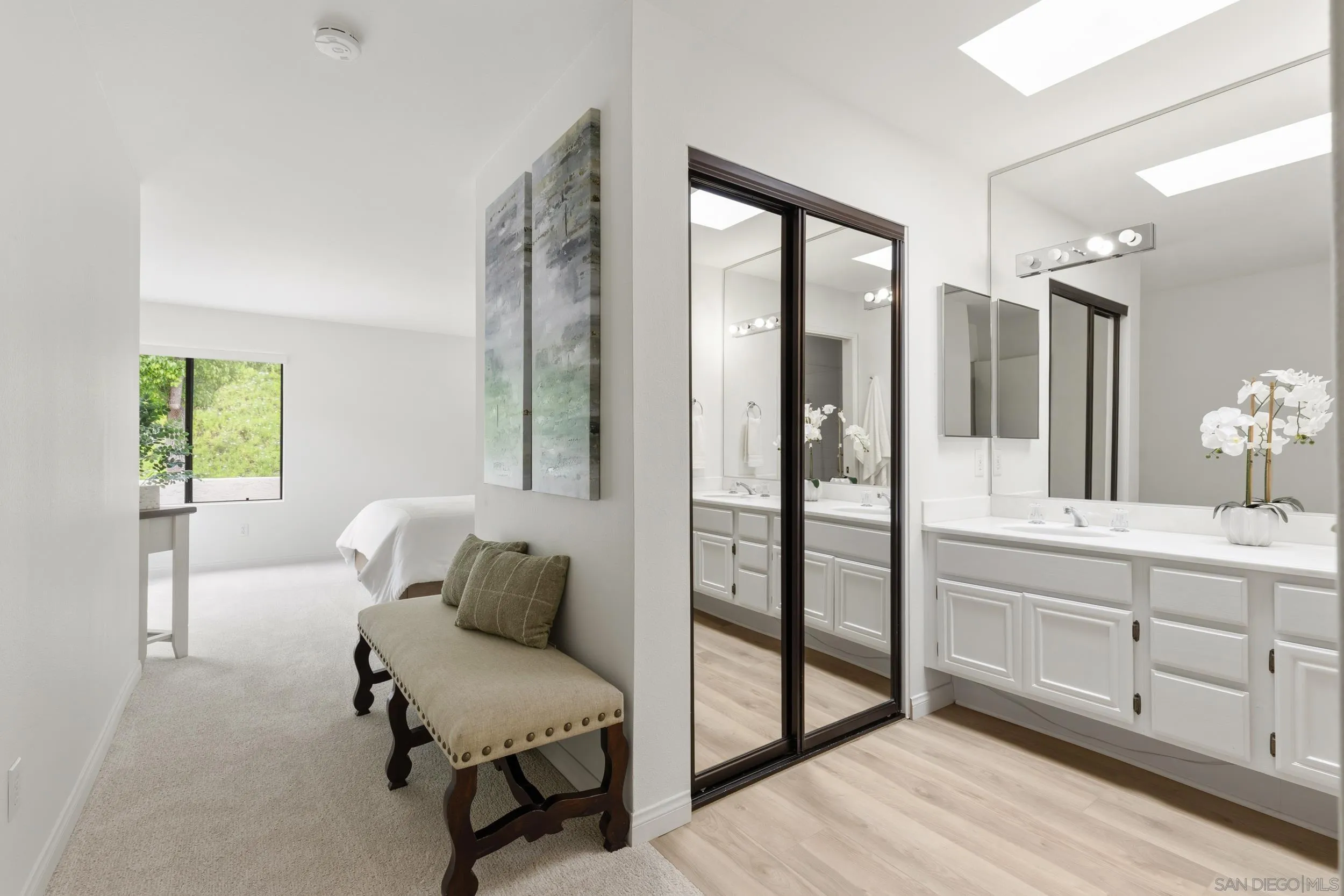 18011 Avenida Alozdra