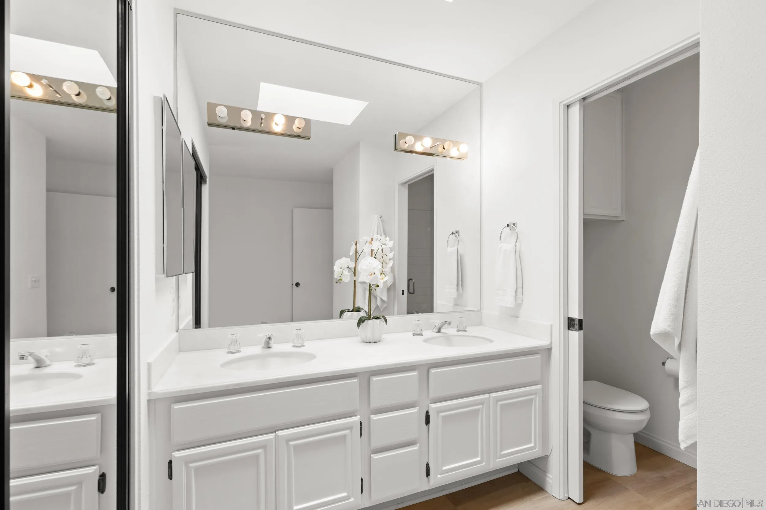 18011 Avenida Alozdra