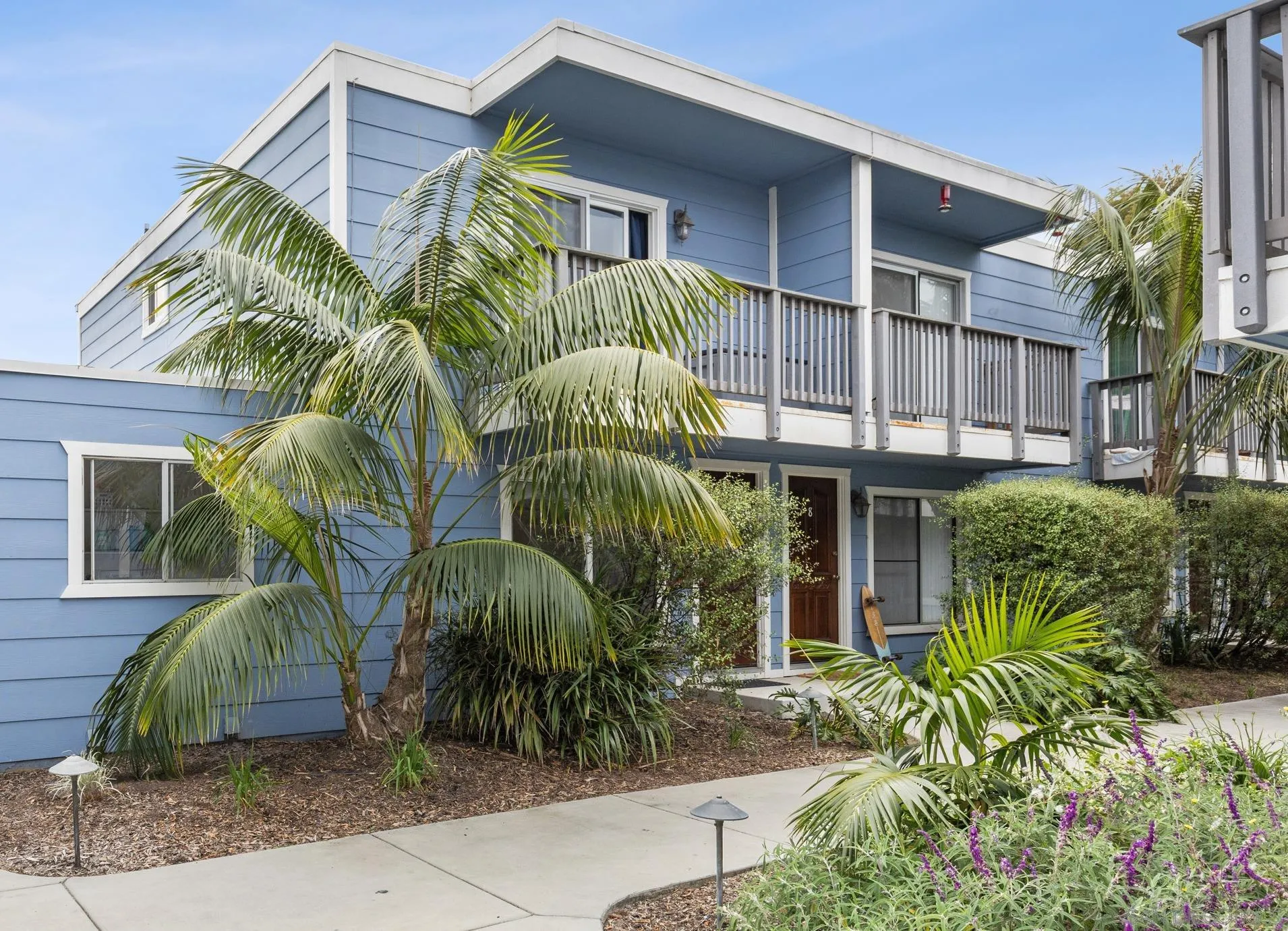 981 N Vulcan Ave Unit 7