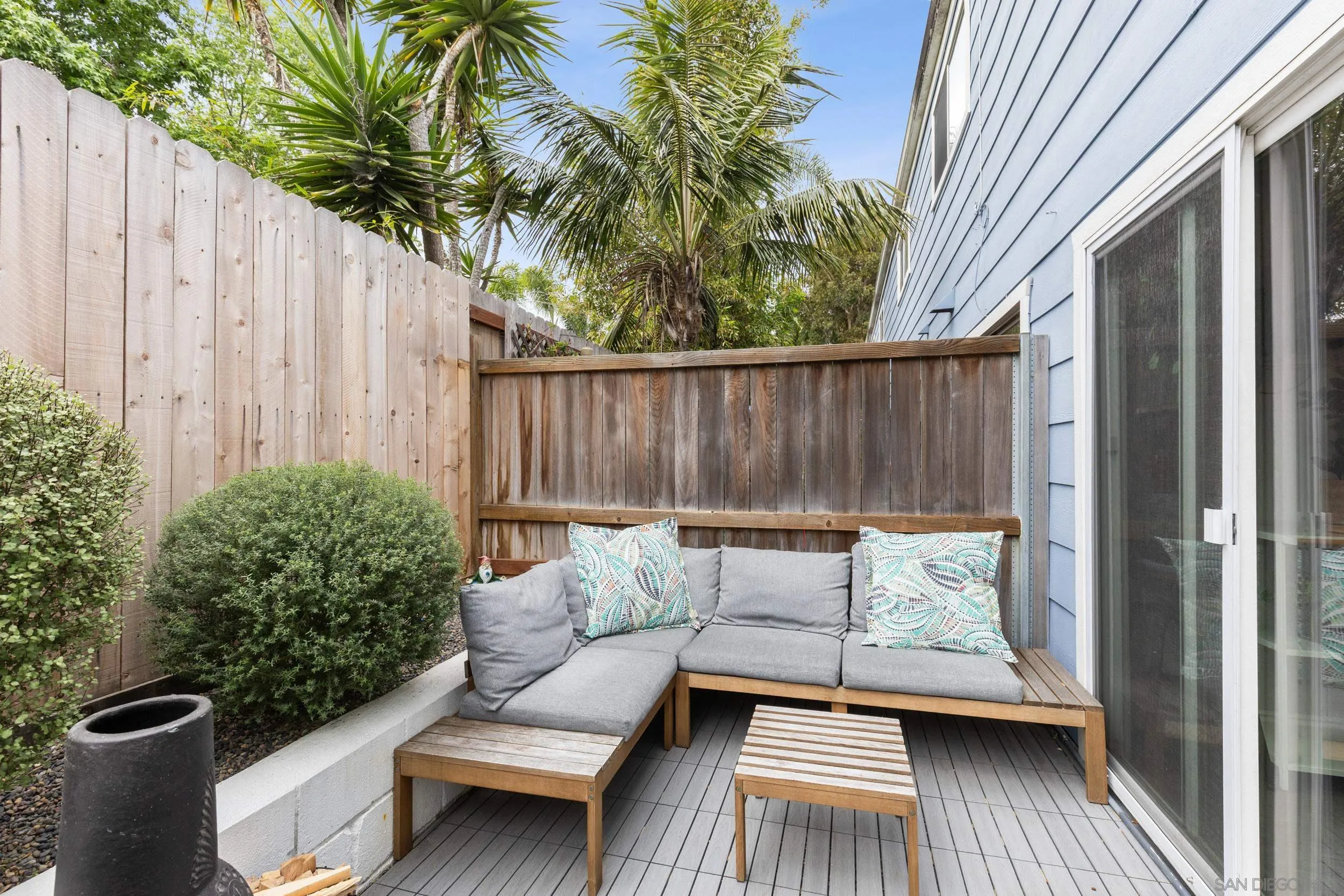 981 N Vulcan Ave Unit 7