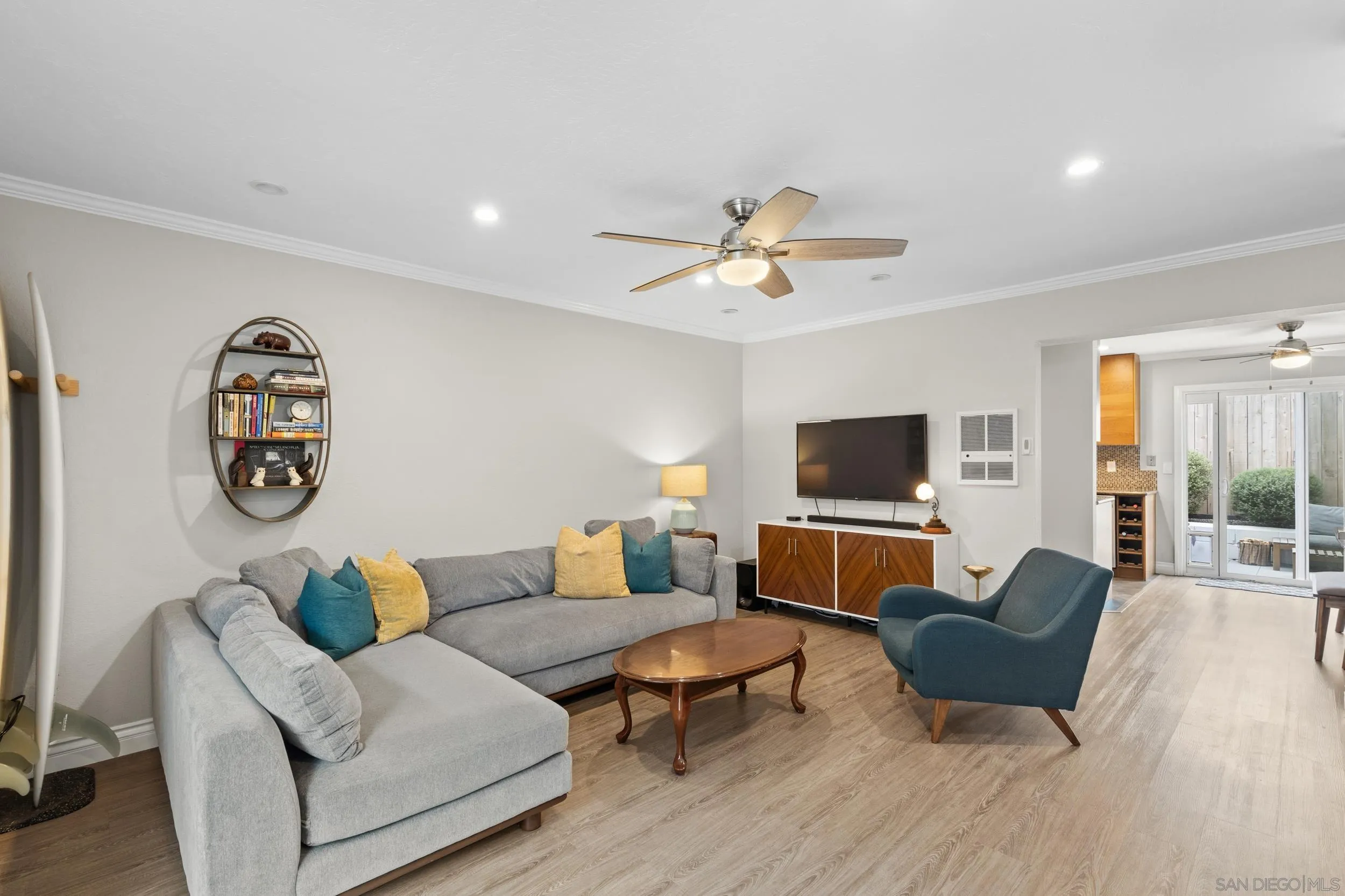 981 N Vulcan Ave Unit 7