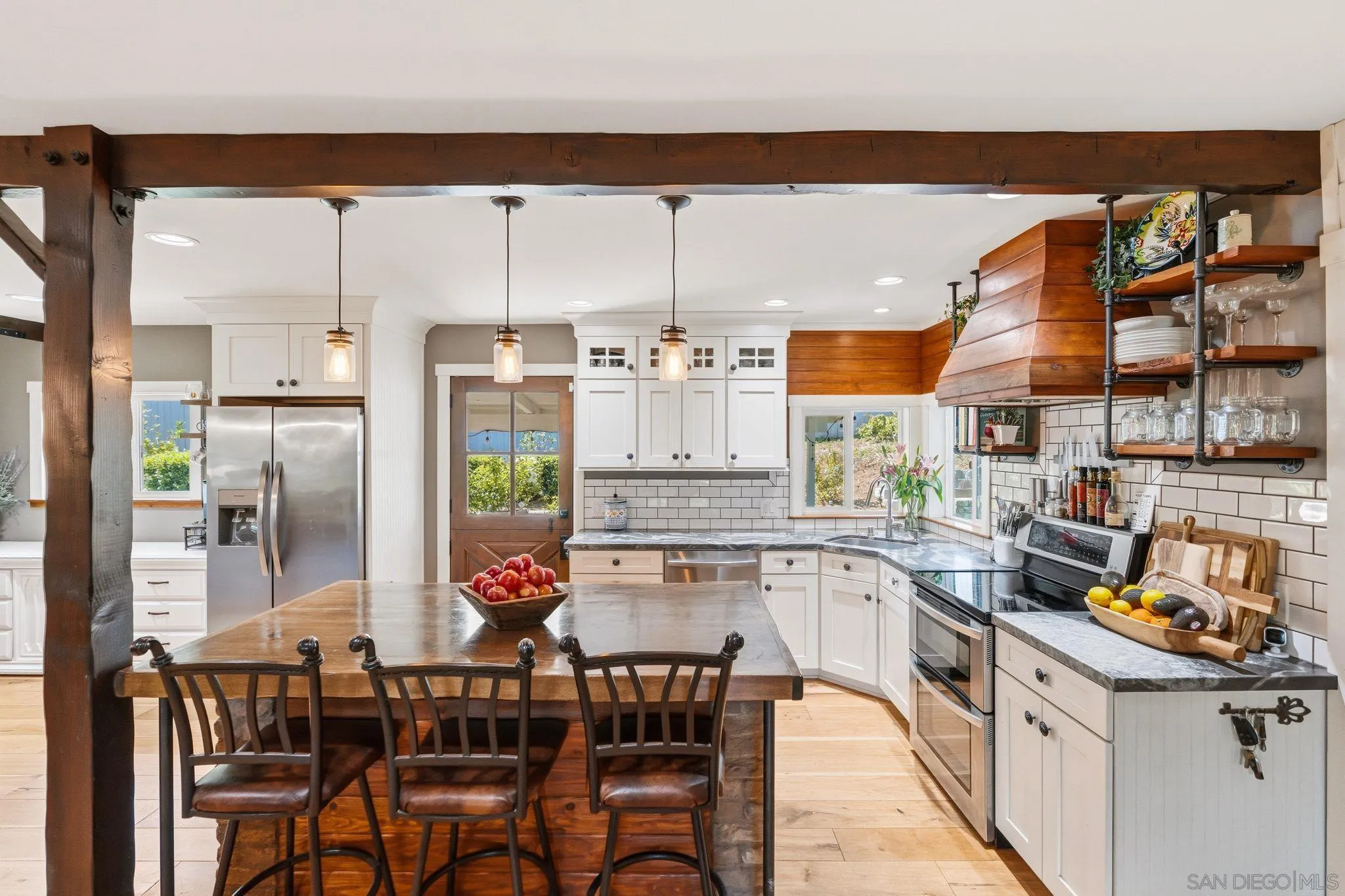 235 Walnut Hills Dr