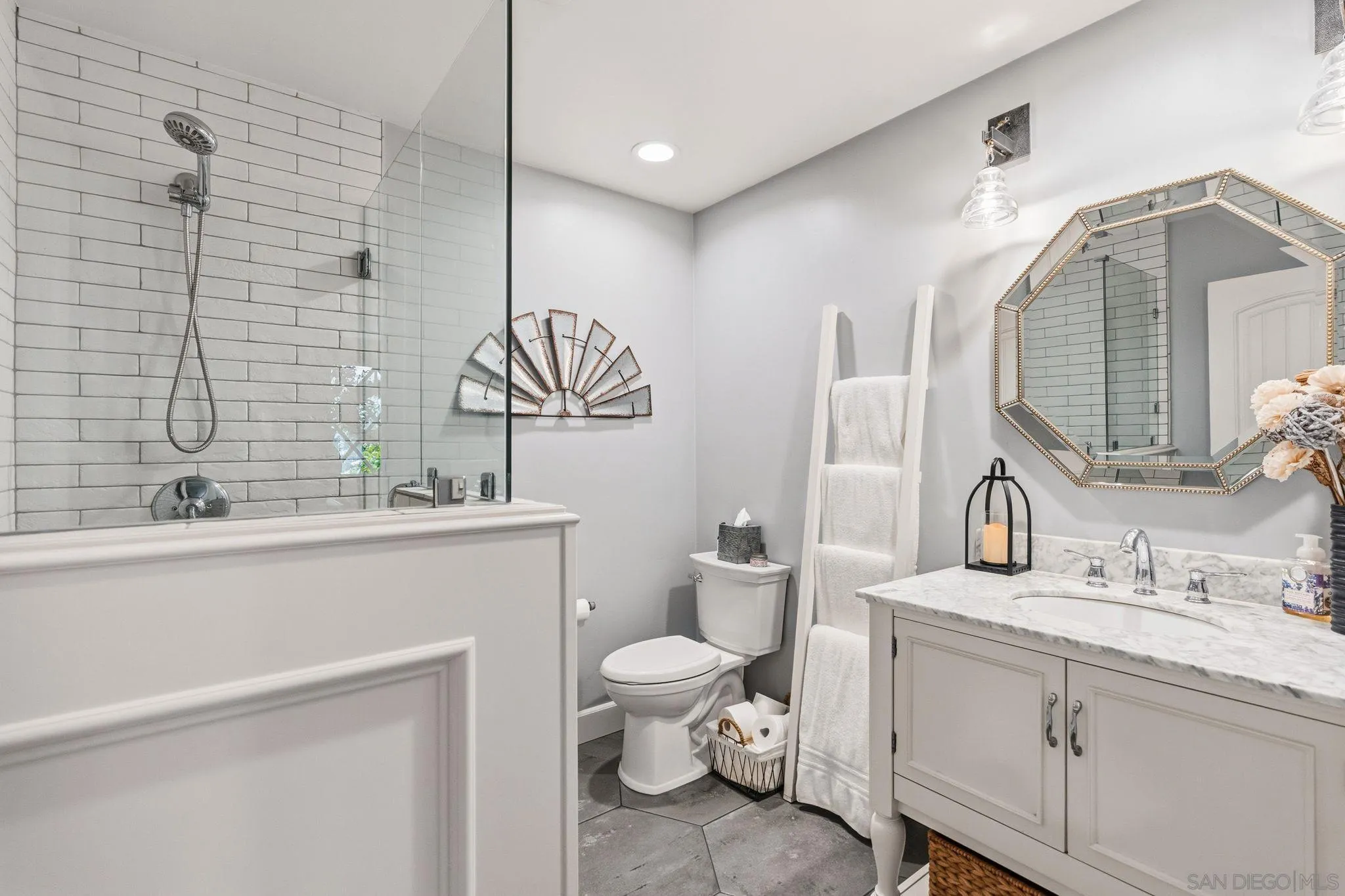 235 Walnut Hills Dr