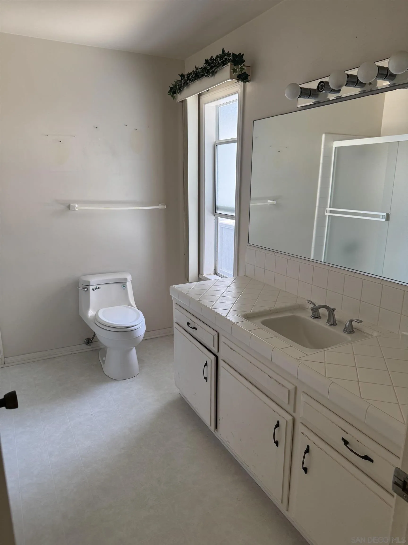 120-26 4th St