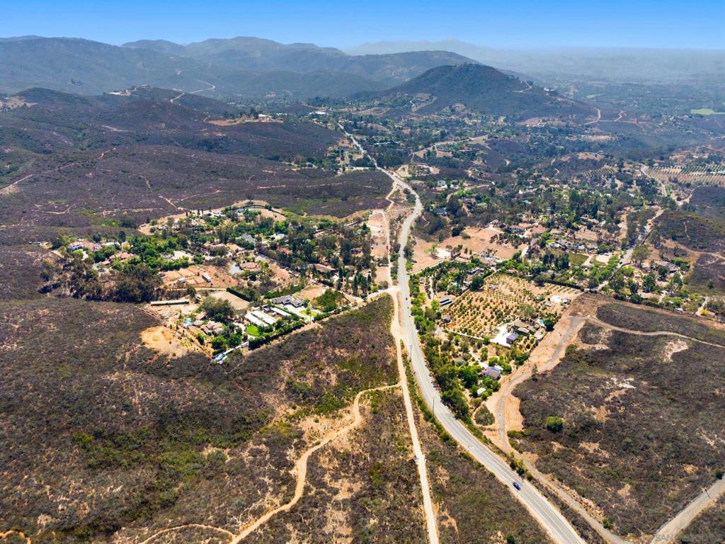 20753 Elfin Forest Rd