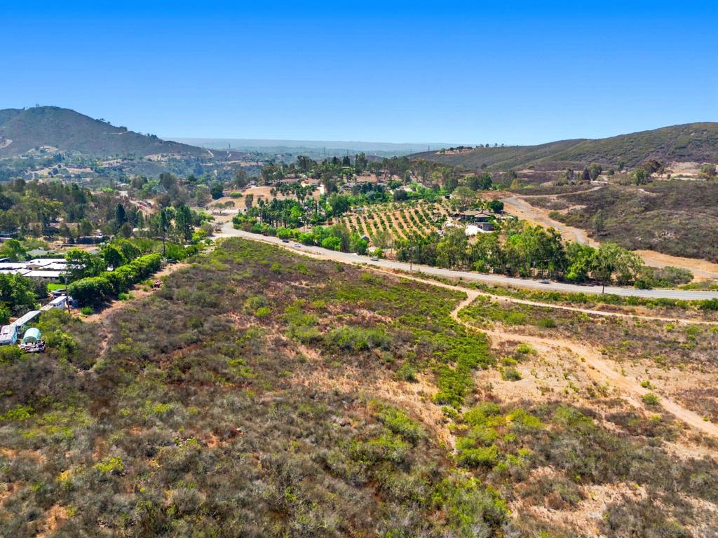 20753 Elfin Forest Rd