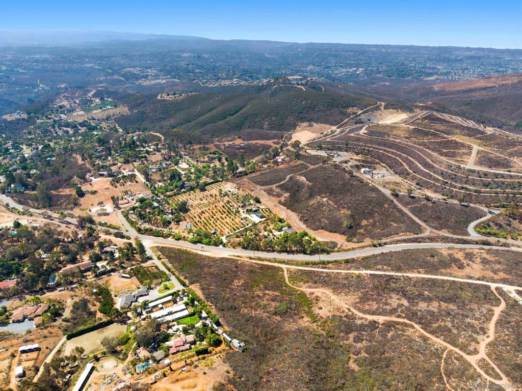 20753 Elfin Forest Rd