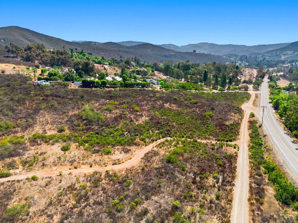 20753 Elfin Forest Rd