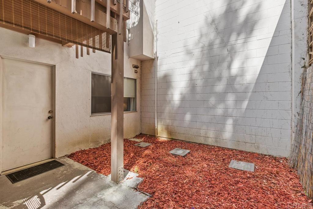 2600 Torrey Pines Rd A14