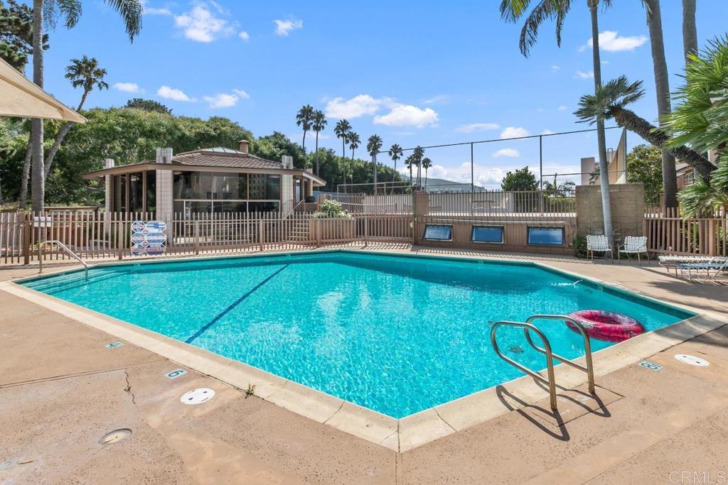 2600 Torrey Pines Rd A14