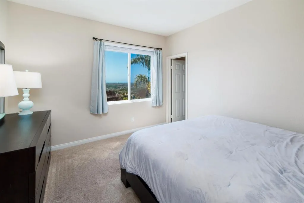 1264 Summit Point Way