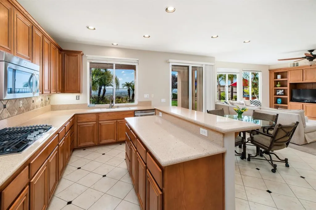 1264 Summit Point Way