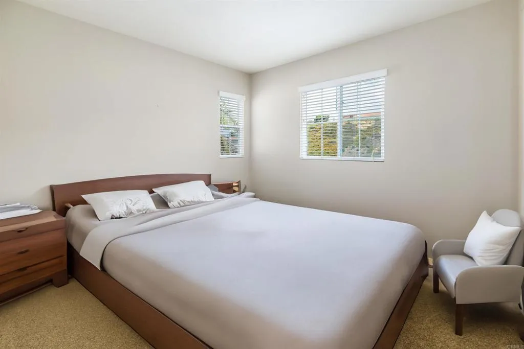 1264 Summit Point Way