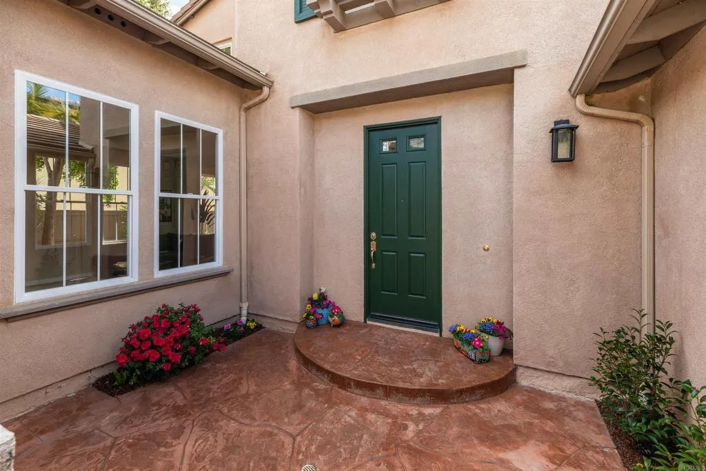 1264 Summit Point Way