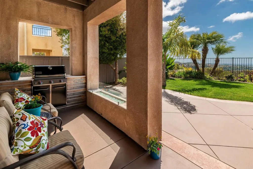 1264 Summit Point Way