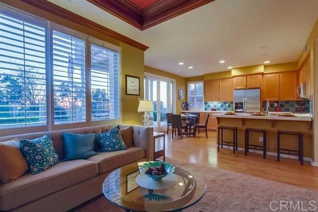3553 Bluff Court