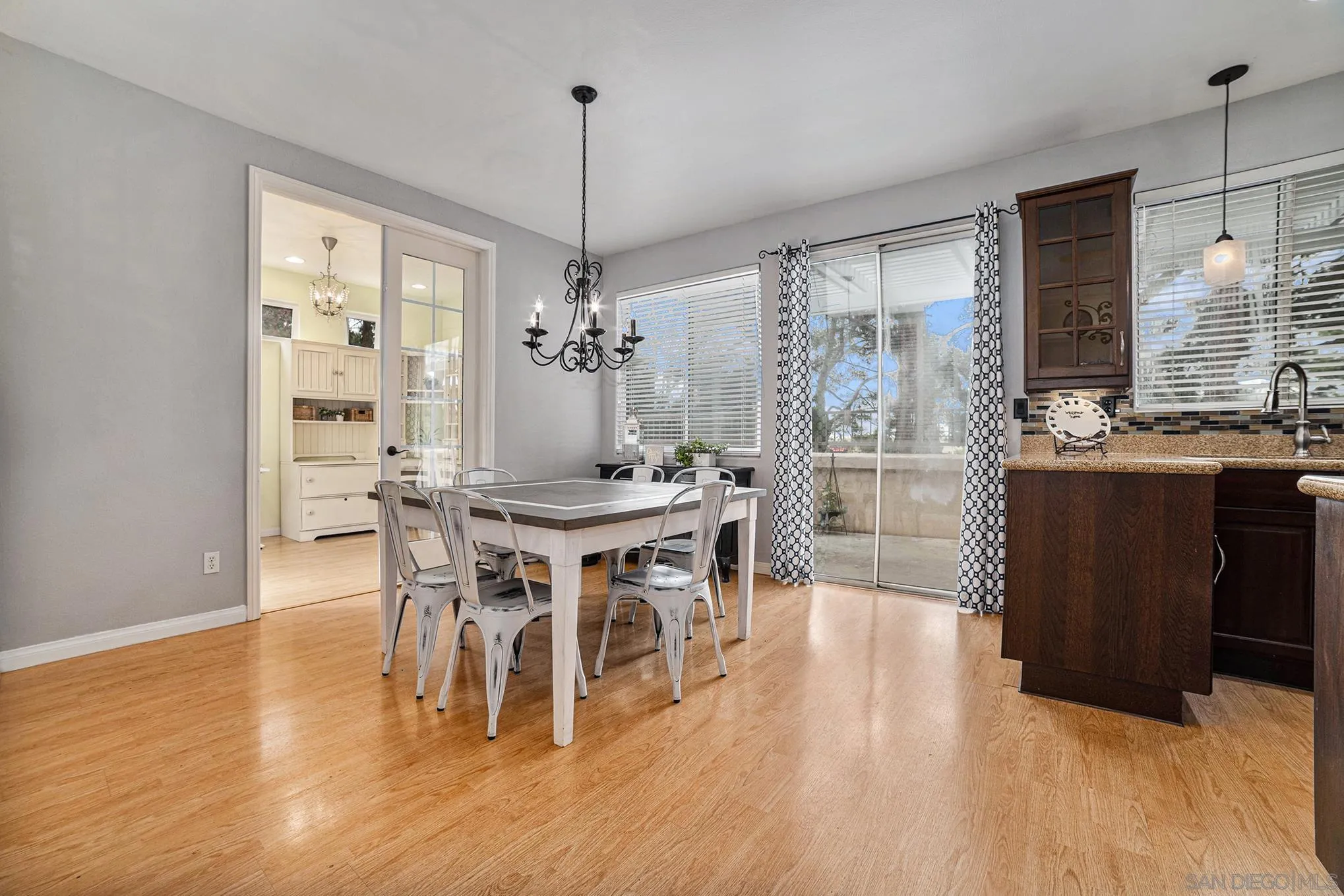 2234 Peachtree Cir