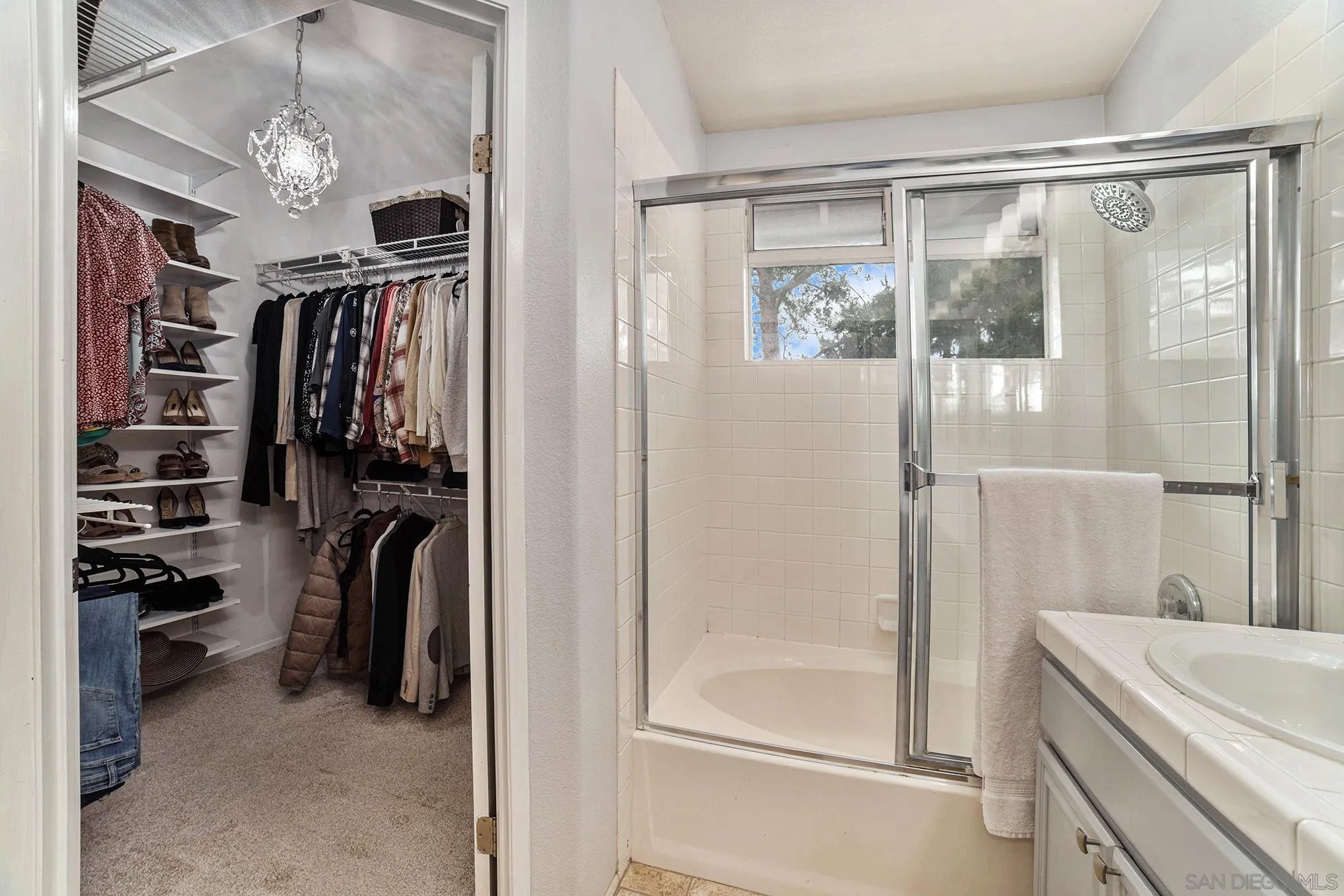 2234 Peachtree Cir