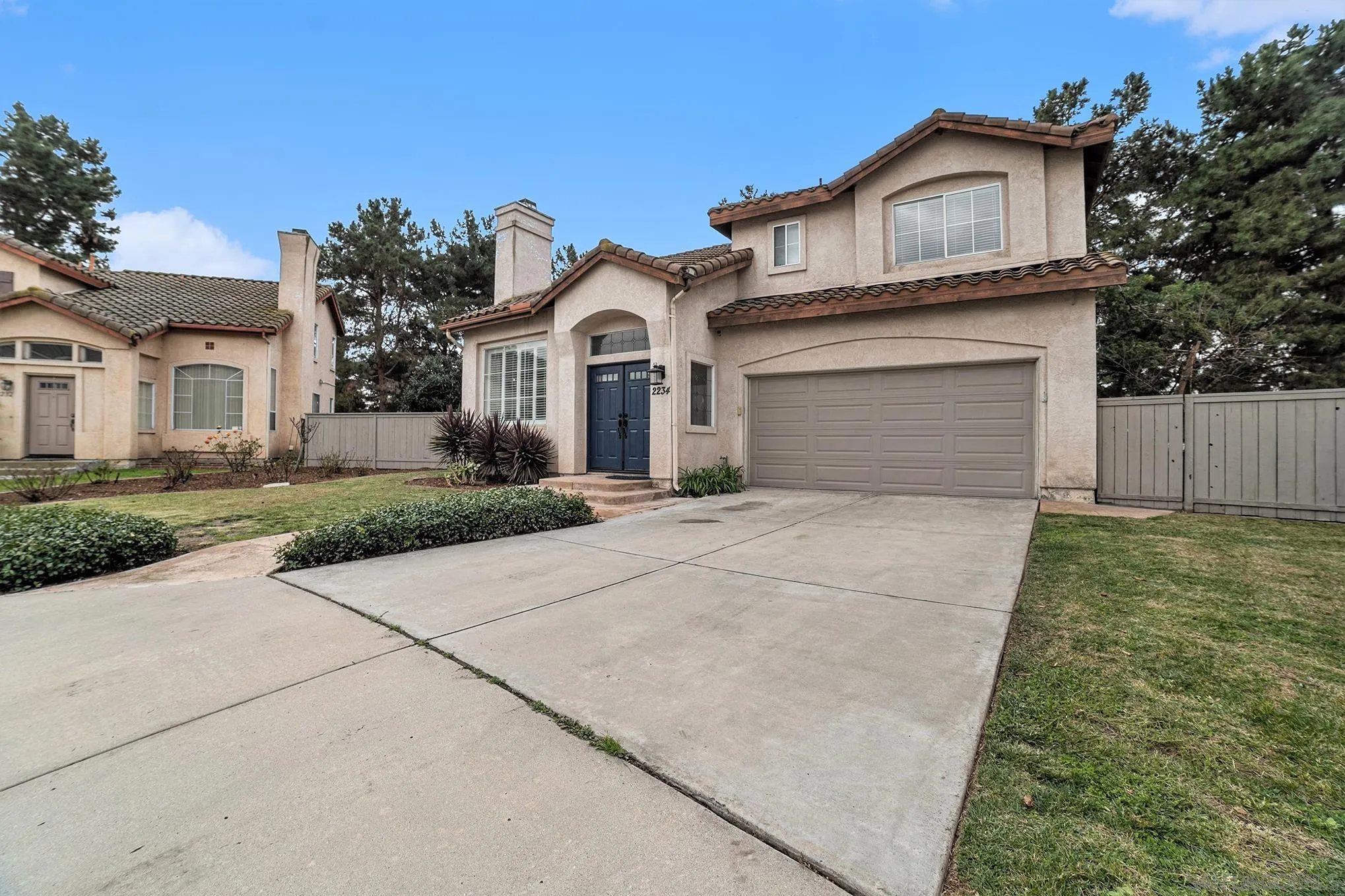 2234 Peachtree Cir