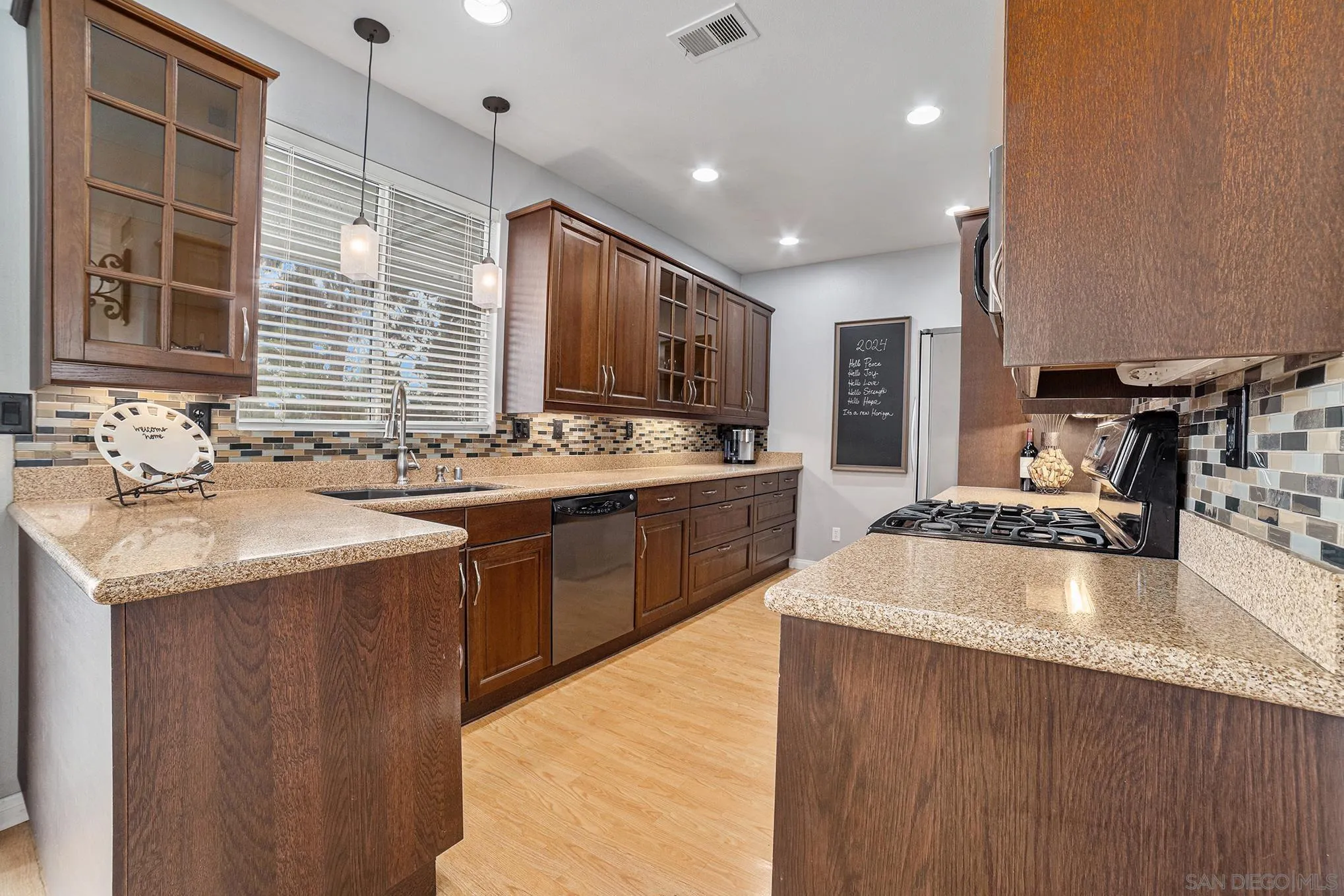 2234 Peachtree Cir
