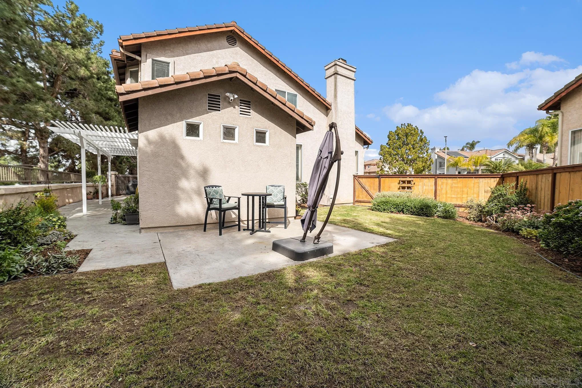 2234 Peachtree Cir