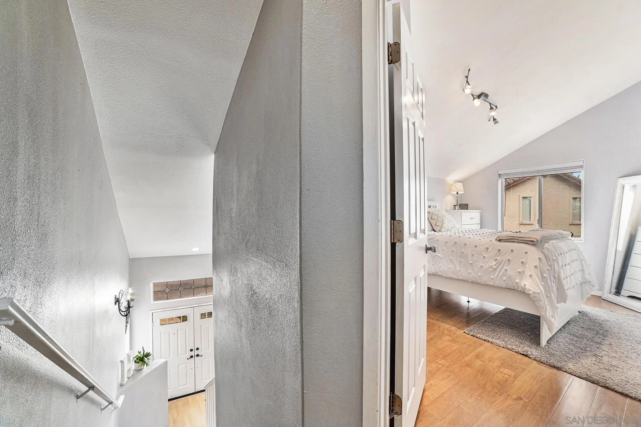 2234 Peachtree Cir