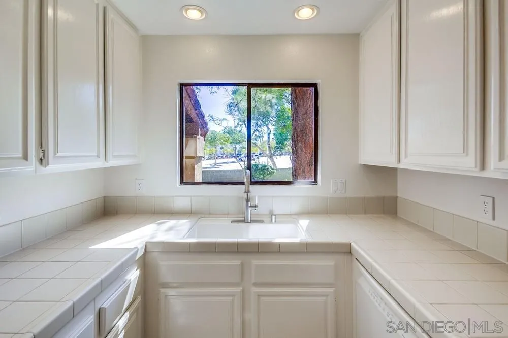 5806 Mission Center Rd Unit F