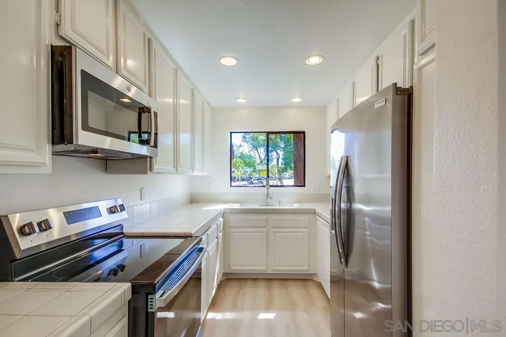 5806 Mission Center Rd Unit F