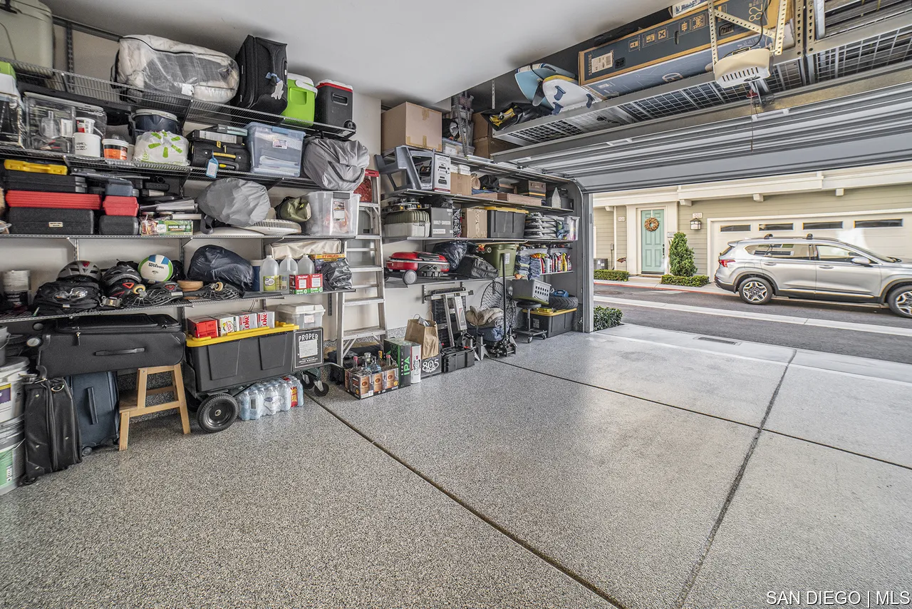 516 Shorebird Way