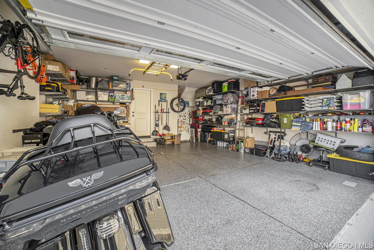 516 Shorebird Way