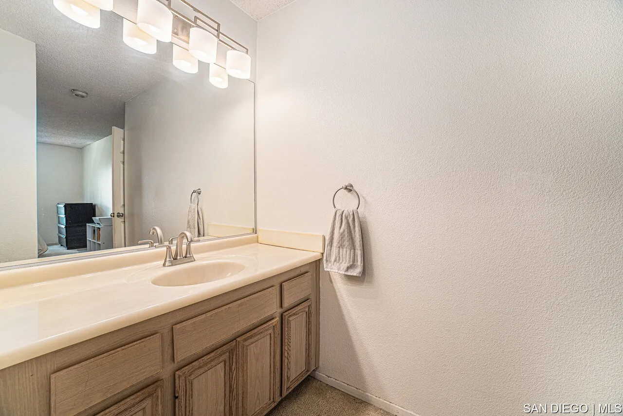 3078 Broadway Unit Unit # 215