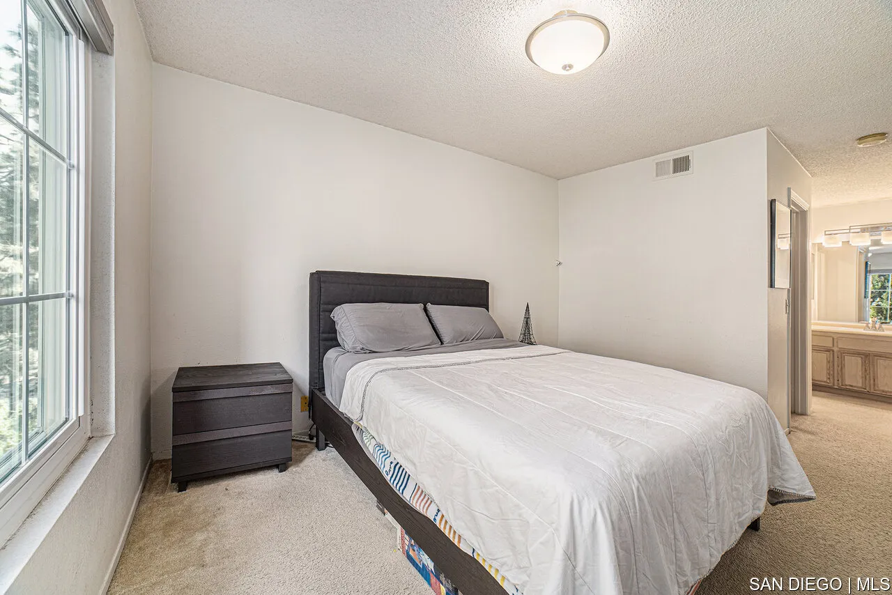 3078 Broadway Unit Unit # 215