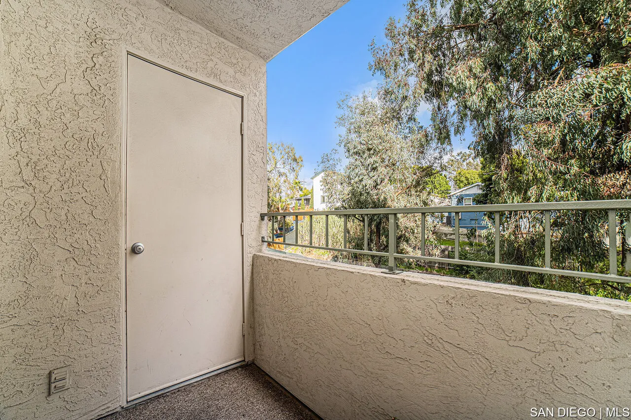 3078 Broadway Unit Unit # 215