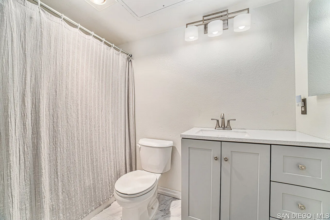 3078 Broadway Unit Unit # 215