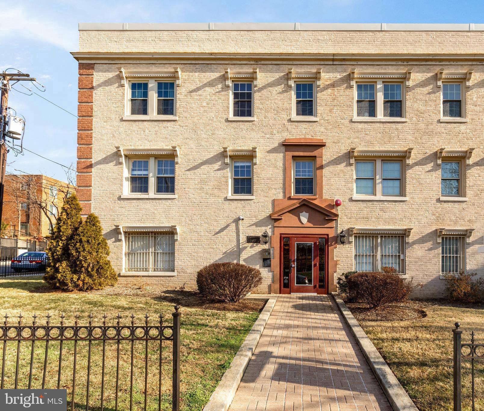 2625 3RD STREET NE 306