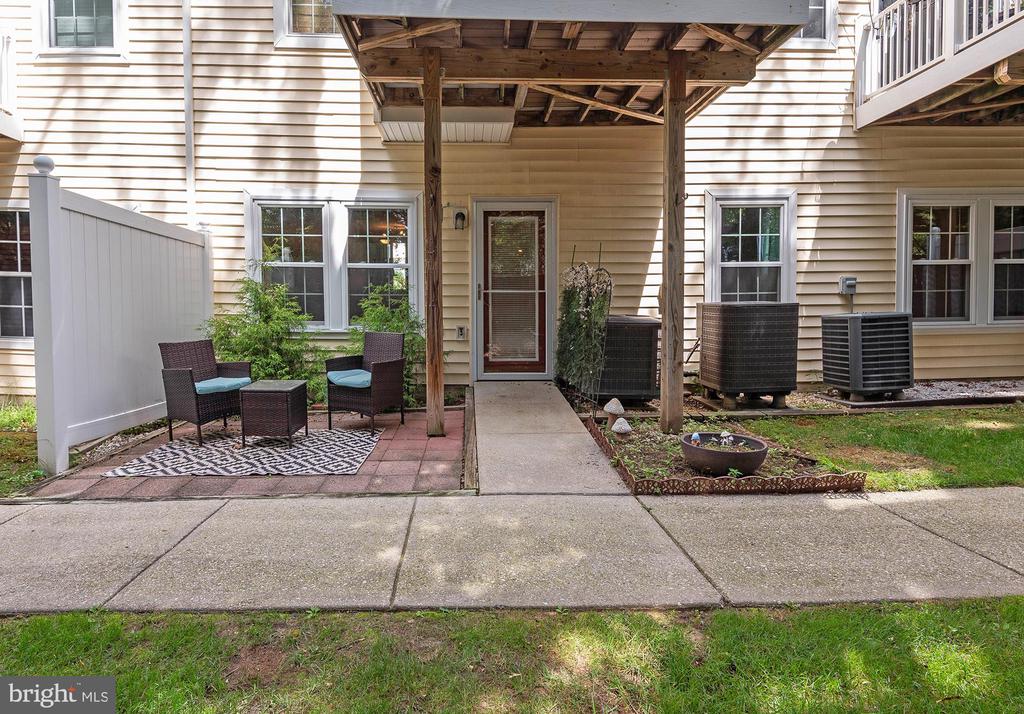 1536 DANEWOOD COURT