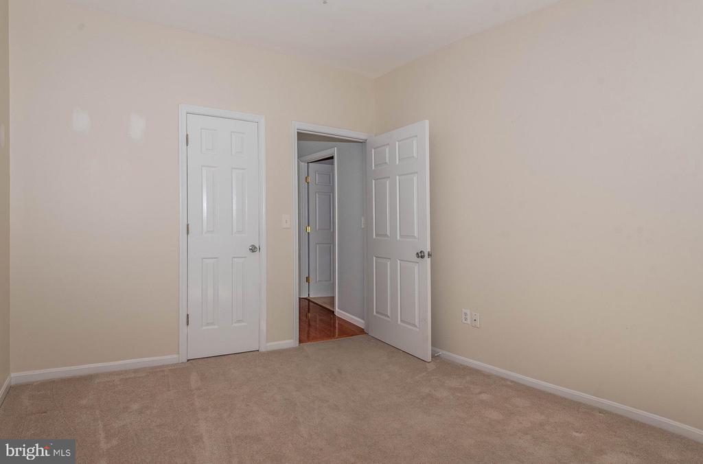 1536 DANEWOOD COURT