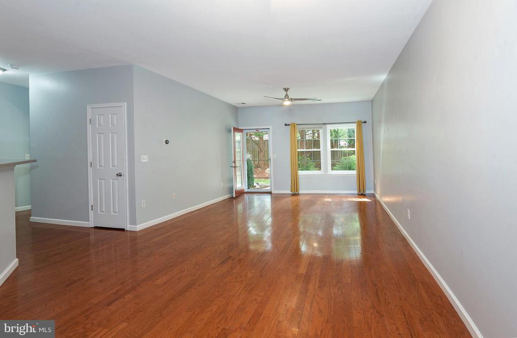 1536 DANEWOOD COURT