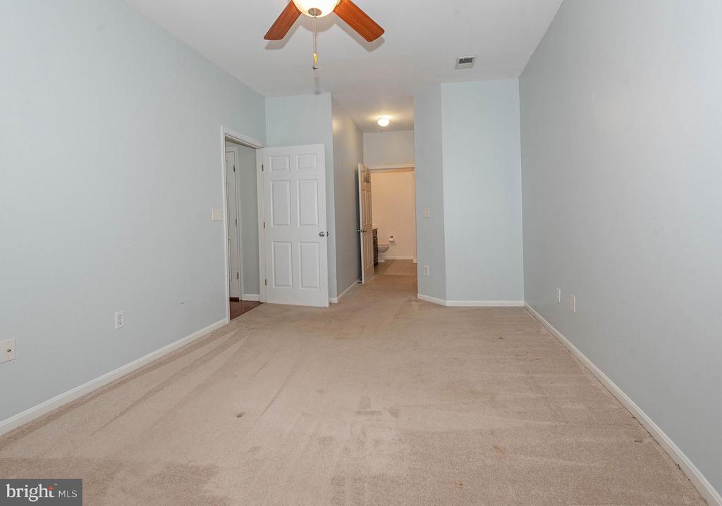 1536 DANEWOOD COURT